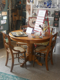 42" round oak table